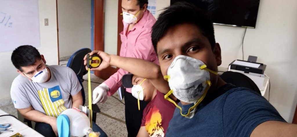 Respirador artificial inventado en El Salvador figuró en concierto mundial