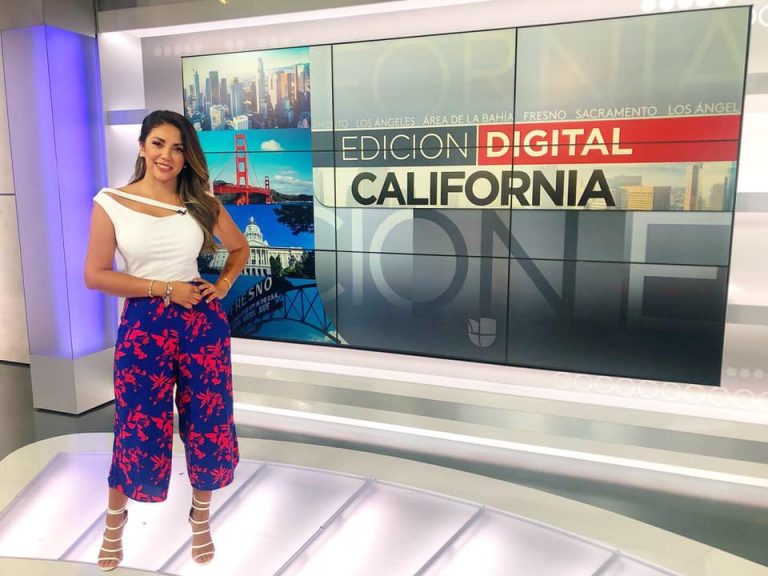 Zoe durante una emisión de Univision 34 Los Angeles. Foto tomada de Facebook.