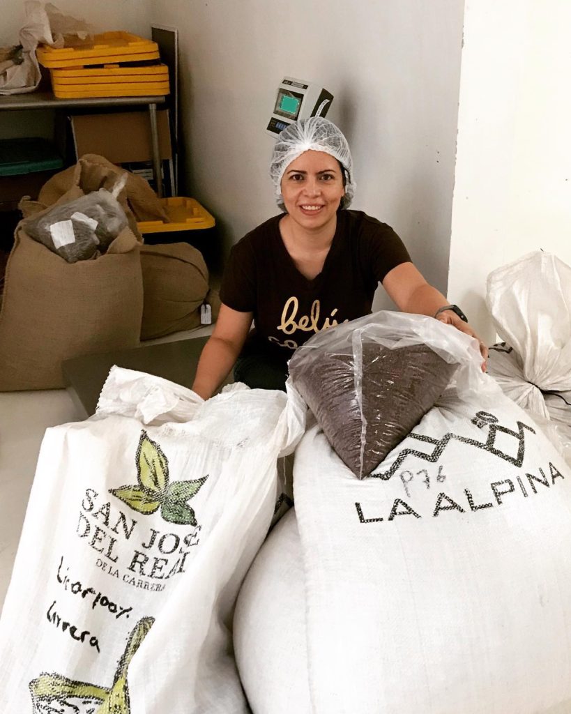 Emily Rodríguez de Belú Cacao - chocolate salvadoreño de exportación