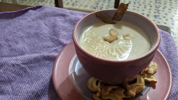 Bebidas típicas - Atol de semilla de marañón
