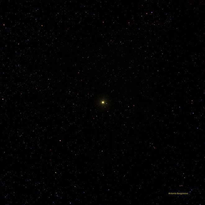 Fotografía de la estrella HD 52265, conocida como Citalá.