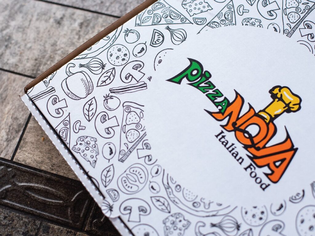 Pizza Nova, fundada en 1979, es una de las pizzerías más antiguas en El Salvador. 
