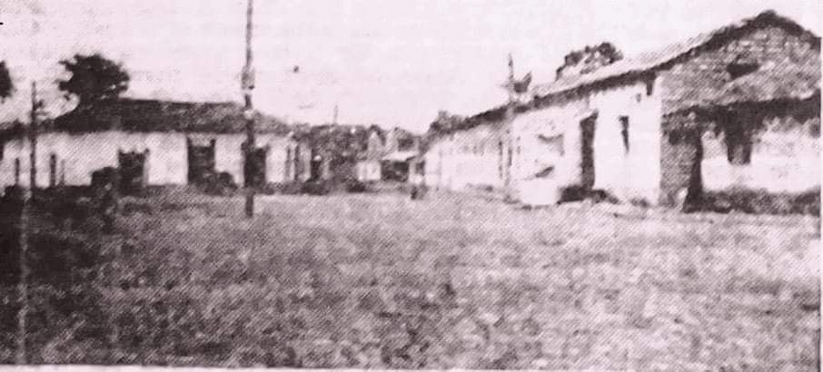 Fachada de las casas y las calles en Ilobasco, tomadas en una fecha desconocida.
