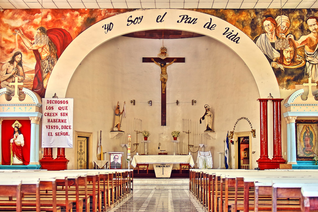 Imagen del interior de la Parroquia San Juan Bautista.