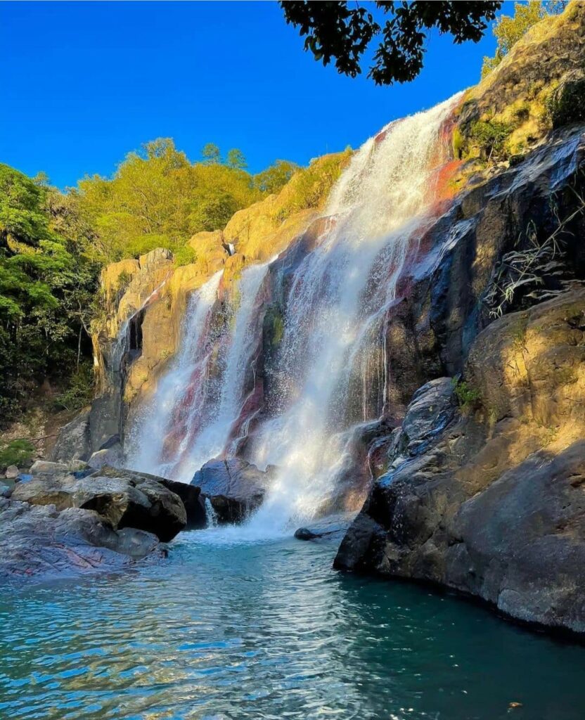 Julia’s Park, es el lugar en el oriente de nuestro país en donde se encuentran las cascadas.