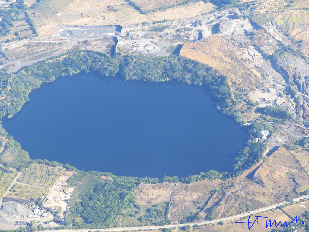 Vistazo aéreo de la Laguna de Aramuaca.