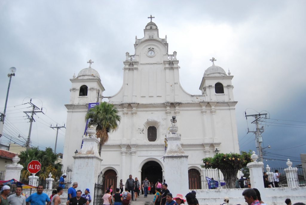 Parroquia Nuestra Señora de los Dolores en Izalco.