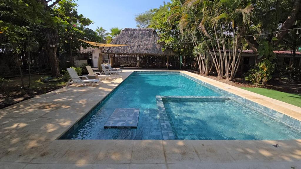 Hotel Zelen en playa El Tunco.