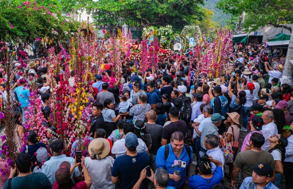 Procesión de las Palmas de Panchimalco.